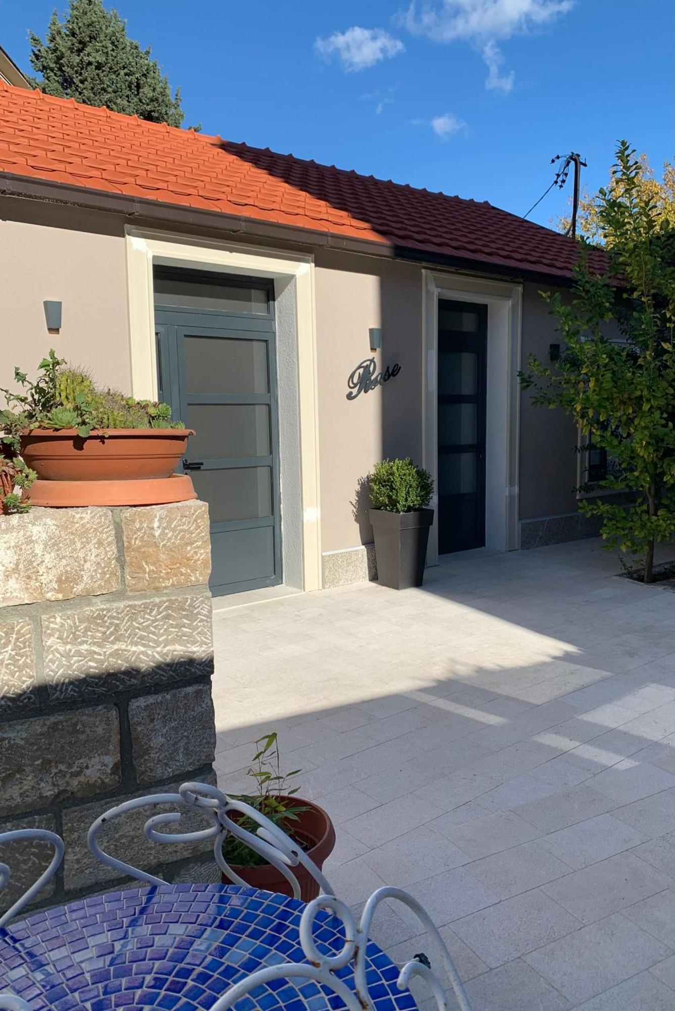 Rose Downtown Apartment Podgorica Luaran gambar