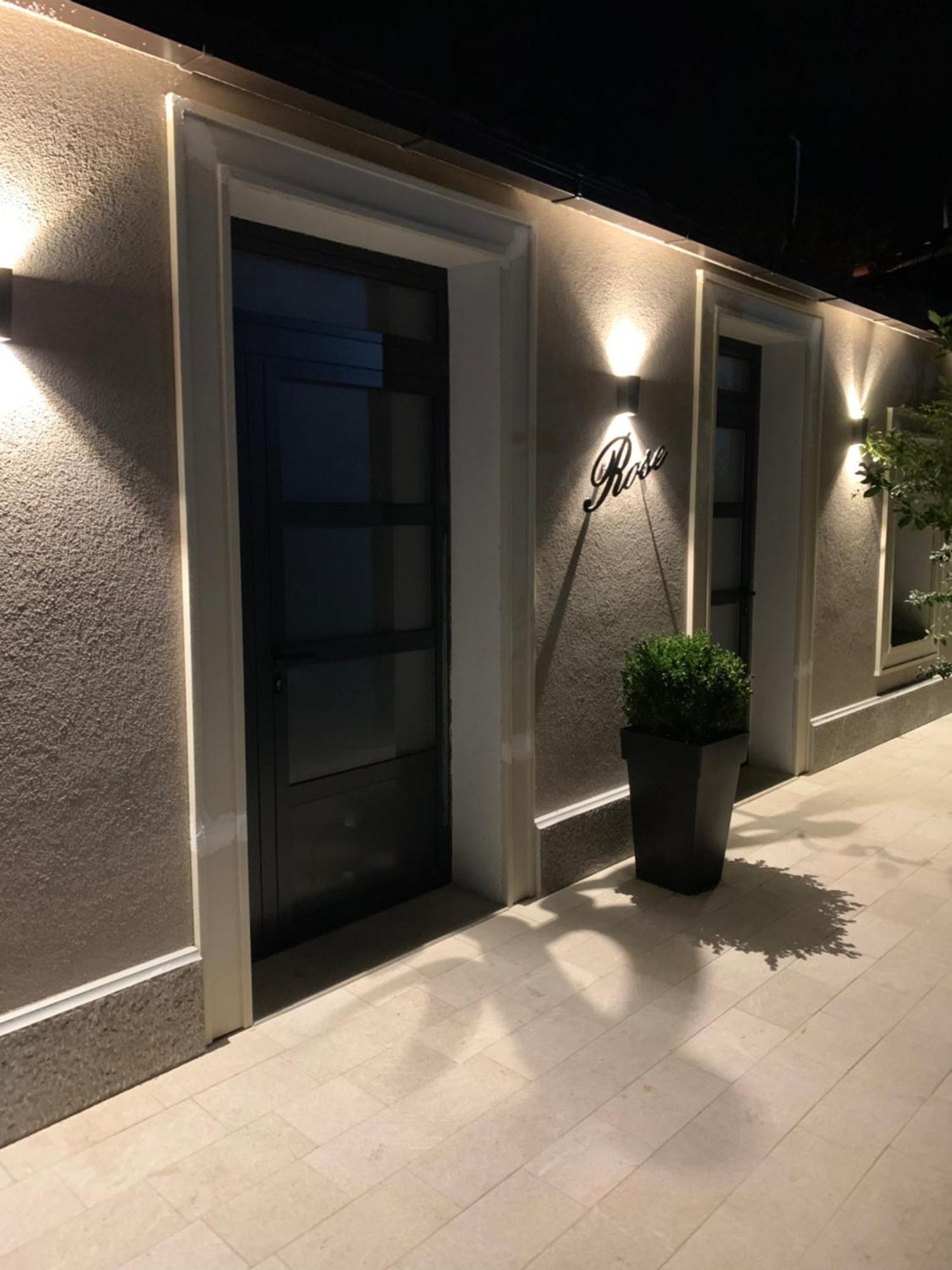 Rose Downtown Apartment Podgorica Luaran gambar